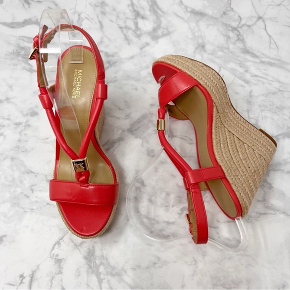 [Michael Kors] Bold Strappy Wedge Sandals